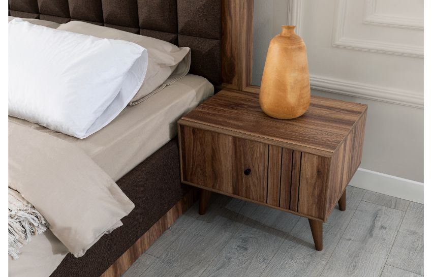evita  night table