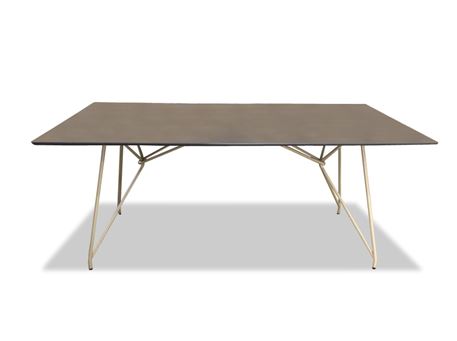 CAPSULE - Outdoor Dining Table