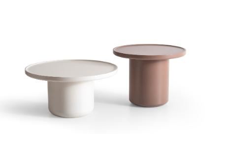 711 - Cream and bronze colored table set.