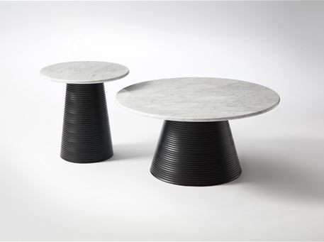 HELF - White carrara coffee table set.