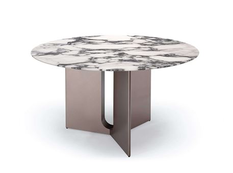 T240C - White round marble table.