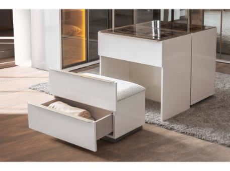 NOBLE- Dresser With Ottoman