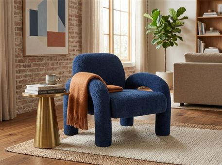 CALCA-Bold Lines Meet Deep Blue