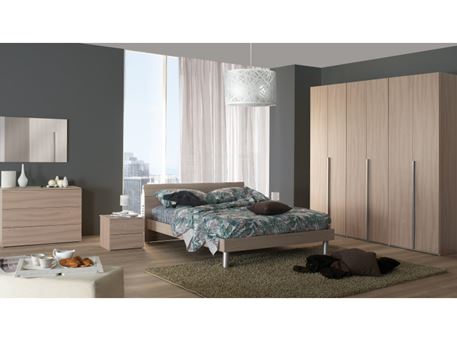 QUEEN - King Size Light Oak Bedroom Set